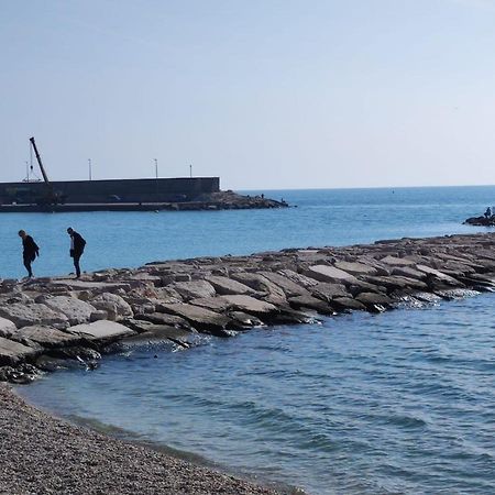 Casa Vacanze Rinaldi Mattinata Buitenkant foto