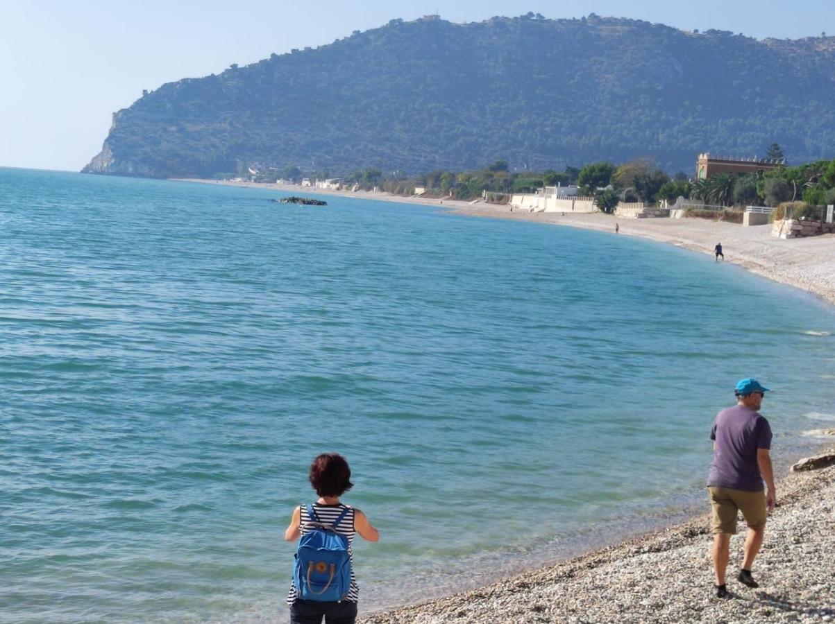 Casa Vacanze Rinaldi Mattinata Buitenkant foto