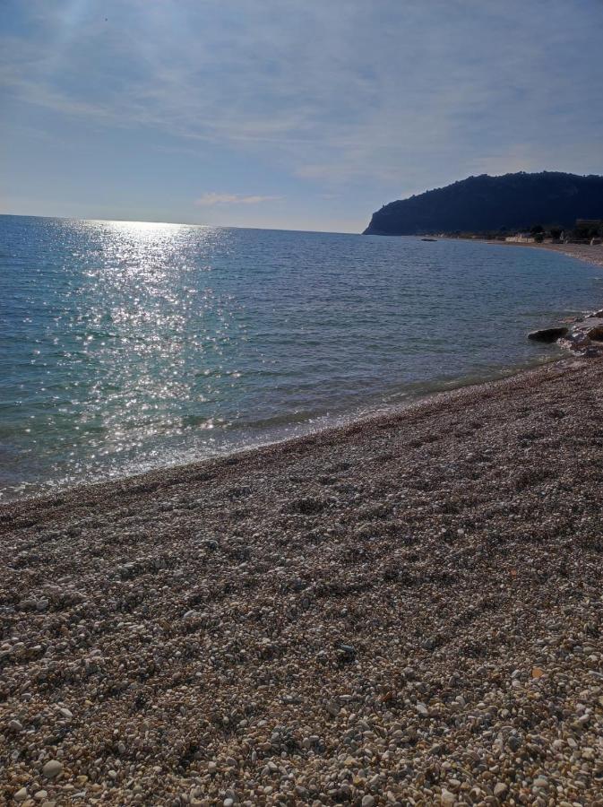 Casa Vacanze Rinaldi Mattinata Buitenkant foto